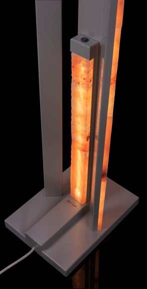 ORYX Salzstein-Leuchte von Julian & Lasaroff (Rückansicht)