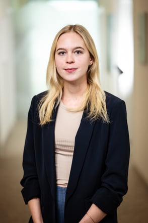 Front Office Managerin Laetitia Schmid