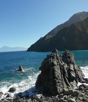 Bucht von Vallehermoso auf La Gomera