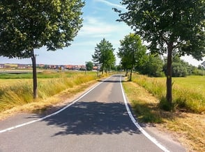 geteerter Radweg