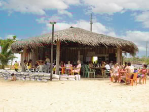 estação do sol, strandbar, sirinhaém, ilha de santo aleixo, barra de sirinhaém, brasilien, fisch restaurant, live musik, reisebegleiter, brasailien reisen, moqueca