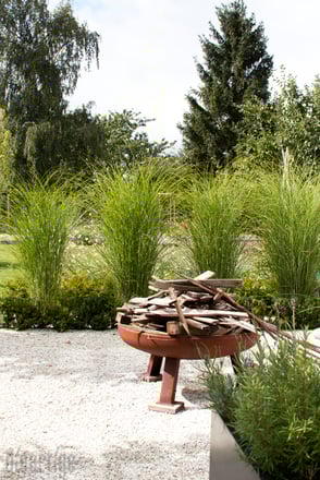 dieartigeBLOG - Garten, Terrasse, Feuerschale, Gräser