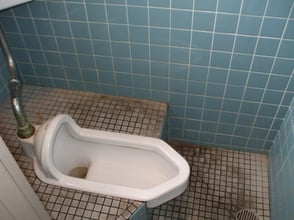 事務所和式トイレ2