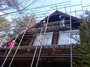 ログハウス塗り替え作業状況