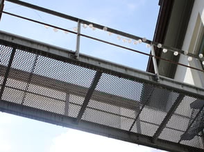 Brückenbauer, Metallbrücke