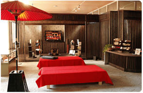 淨るりしアラーロビー