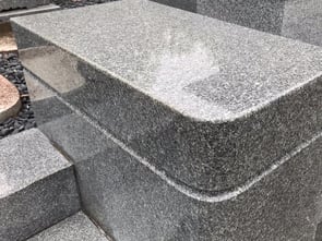 深谷石材店：カロート・外柵