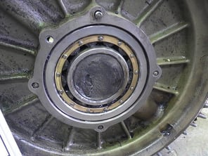 負荷側シャフトが折損（+ステーターコイルも焼損）