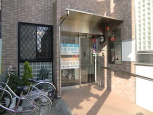 永井ビルの入り口です。