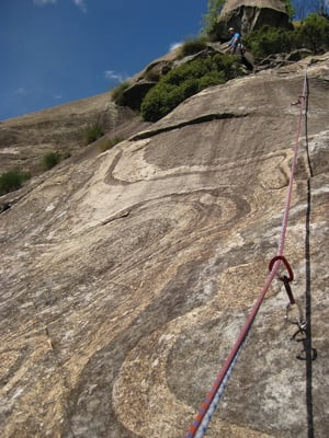 Tolle Musterung auf den Felsen.