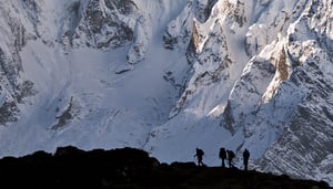 Khumbu-Trekking in der Region Mount Everest mit Besteigung des Mera Peak und Amphu Lapcha Pass