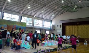 彩保育園で行われた表現会（2011.7）