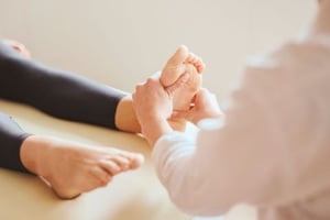 オイルを使用しないフットとハンドの技術が学べるフットとハンドが学べる講習