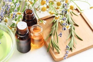 アロマの専門知識を学び、アロマの資格がとれるアロマアドバイザーコース