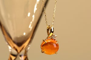 オパールとダイヤモンドのK18ペンダント