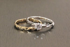 左は、同シリーズのマリッジリング