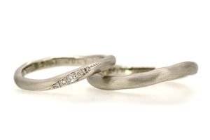 ラフなイメージでお作りしたマリッジリング