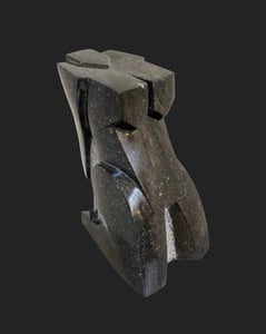 Submission - Kracht in overgave | hardsteen - 42x32x32 cm (te koop)