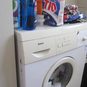Buanderie avec lave linge