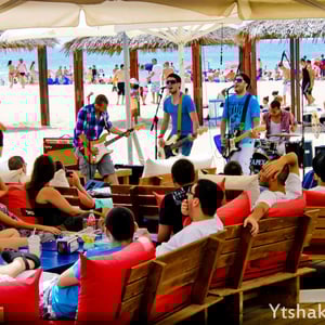 Plage de Youd Alef en été