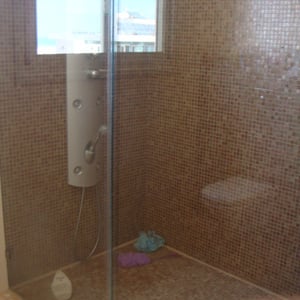 Parents shower bathroom