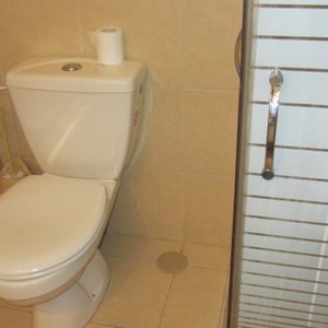 Parents showerbathroom