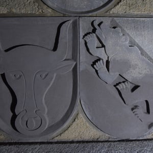 Sustenpass, Restaurierung der Wappen im Scheiteltunnel, André Iseli Steinmetz