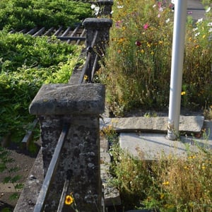 Schloss Riggisber, Postemente in Kunststein, André Iseli Steinmetz