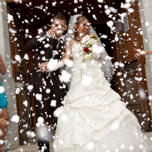 Mariage cérémonie religieuse sortie des mariés