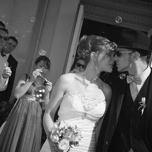 Mariage cérémonie civile Saint Raphael sortie des mariés