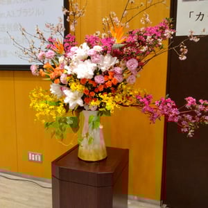 ￥15000　109x125x34　最終講義演台花