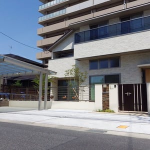 岡山市北区　Ｔ様邸　フラワーチルドレン　エクステリア