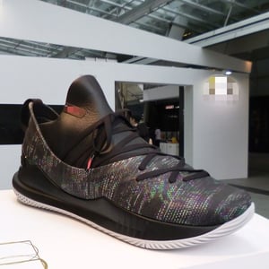 巨大シューズ　イベント用ディスプレイ　W2000×H1020×D760