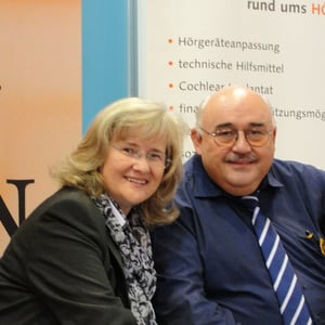 Mag. Brigitte Slamanig, Willibald Kavalirek (Obmann des Kärntner Blinden- und Schwerstsehbinderten Verbandes)