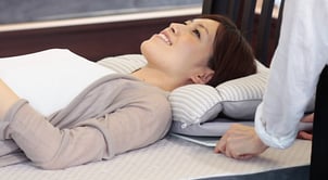 オーダー枕の高さ調整