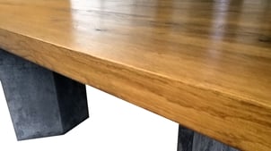 PURO fattoAmano Beton Design Betontisch