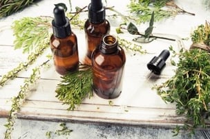 アロマテラピーとリンパオイルトリートメントの資格が修得できるアロマセラピストコース