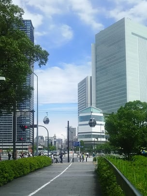 新市庁舎を望む