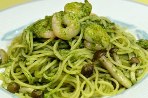 海老としめじのジェノベーゼパスタ