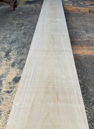 桧カウンター 一枚板 鮨