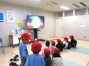防火防災アニメ上映の様子