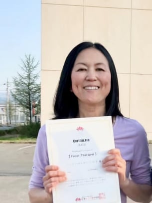 アメリカオレゴン州の気功整体Facial Salon Flow