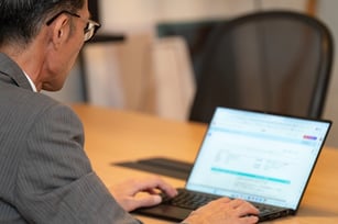 プランを作成する田中純