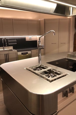 gemmet handels ag, gemmet expert blog, küchenbau , küchenplanung, küchenbauer, premium, massgeschneidert, wallis, waadt schweiz, hotellerie, gastronomie, villa, burgen, chalets, luxuschalets, marrone, prostahl, beratung, verkauf, installation, montage,