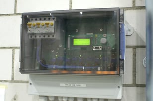 Steuerung zu Lademanagement der Elektroroller bei der Post