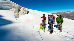 Randonnée glaciaire sur le Glacier de la Girose.