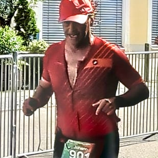 Johann Karner auf dem Weg ins Ziel