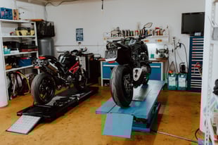 Motorradwerkstatt