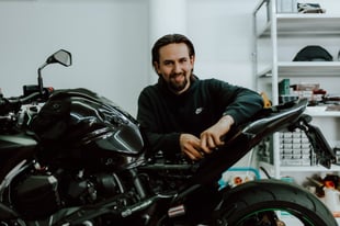 Arbeit Motorradmechaniker