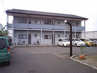 ロイヤルハイツ外観